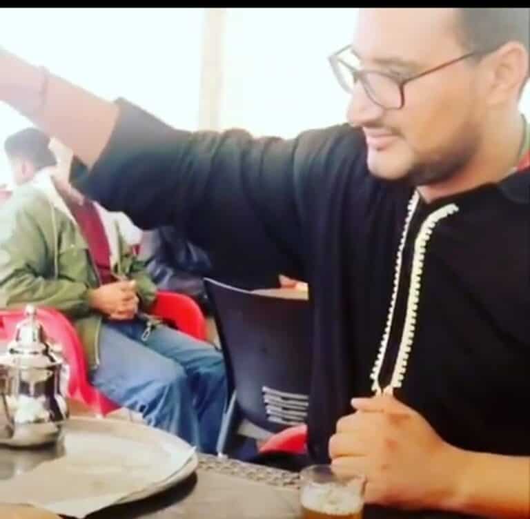 https://7daysfun.com/wp-content/uploads/2022/05/Mr-Yassin-local-Guide-of-Marrakech-Medina-768x752.jpg